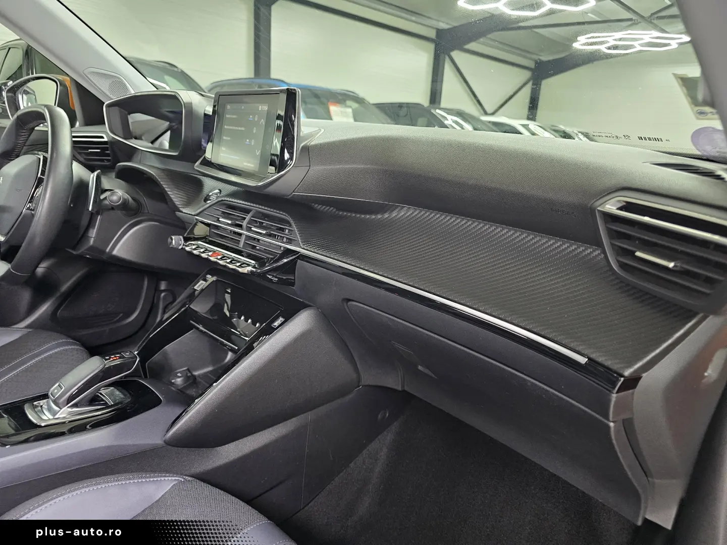 Peugeot 2008 PureTech 130 EAT8 Allure