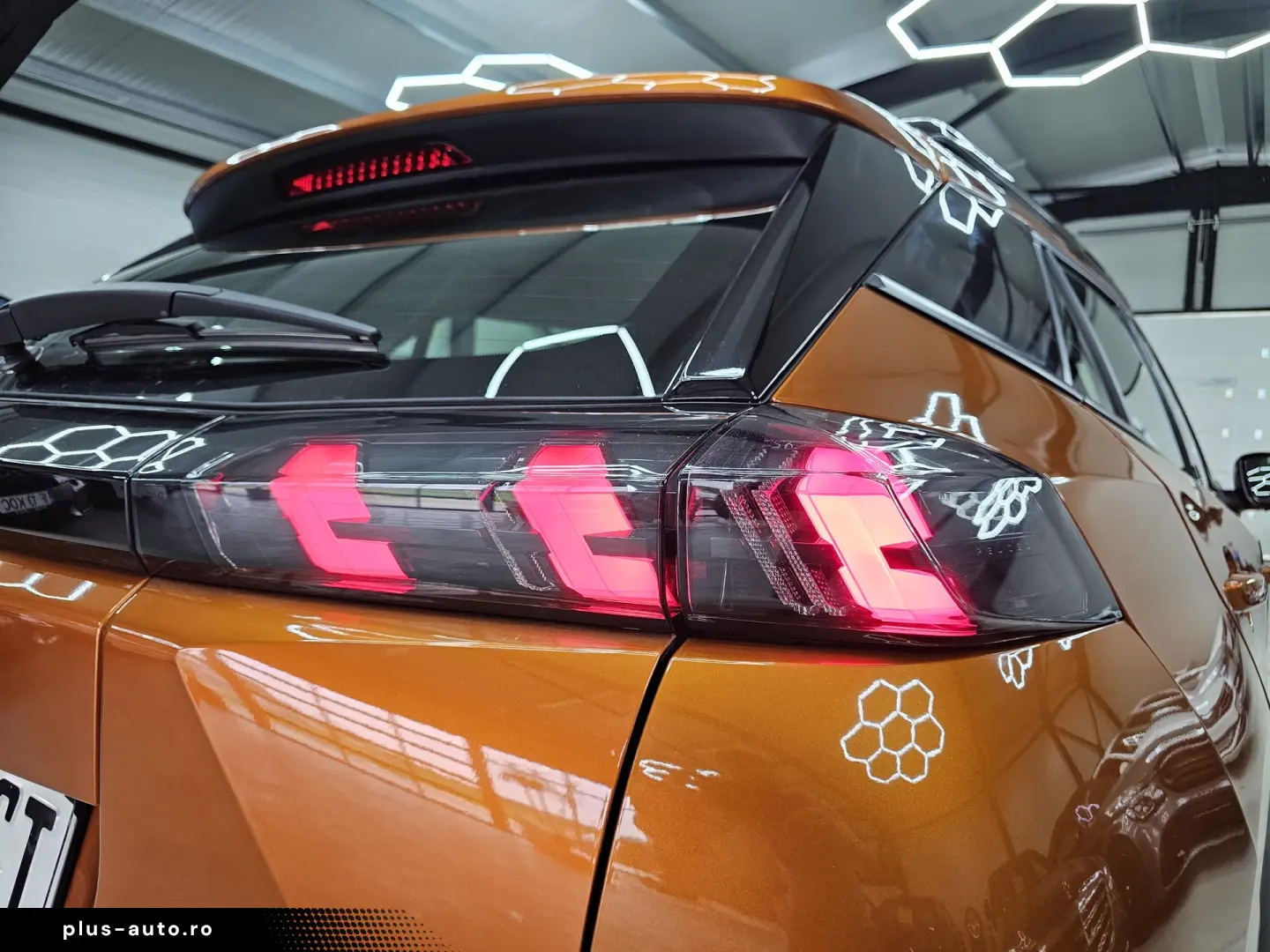 Peugeot 2008 PureTech 130 EAT8 Allure