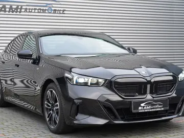 BMW 520d xDrive M Sport HEADUP ICONIC 360 KOMFORT