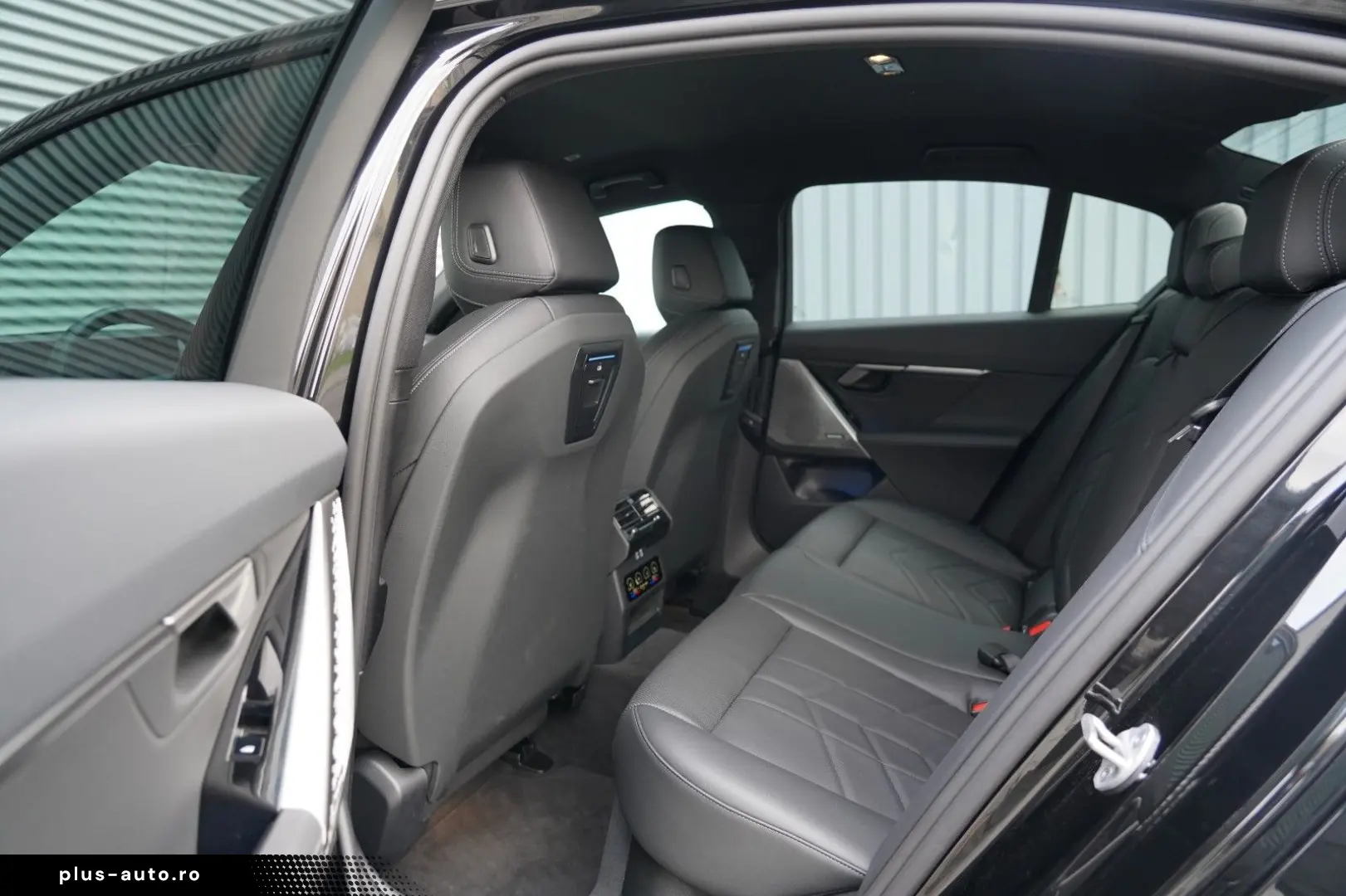 BMW 520d xDrive M Sport HEADUP ICONIC 360 KOMFORT