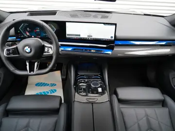 BMW 520d xDrive M Sport HEADUP ICONIC 360 KOMFORT