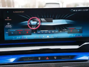 BMW 520d xDrive M Sport HEADUP ICONIC 360 KOMFORT