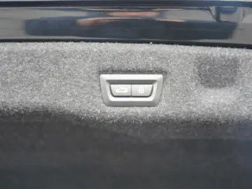 BMW 520d xDrive M Sport HEADUP ICONIC 360 KOMFORT