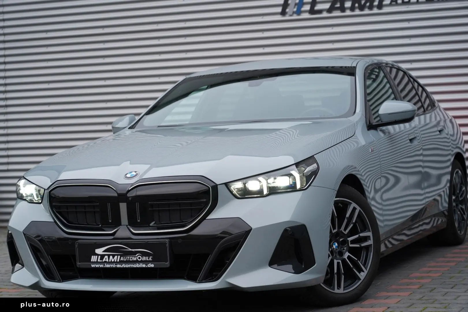 BMW 520d xDrive M Sport ICONIC 360 HUD MEMO H&K KEY