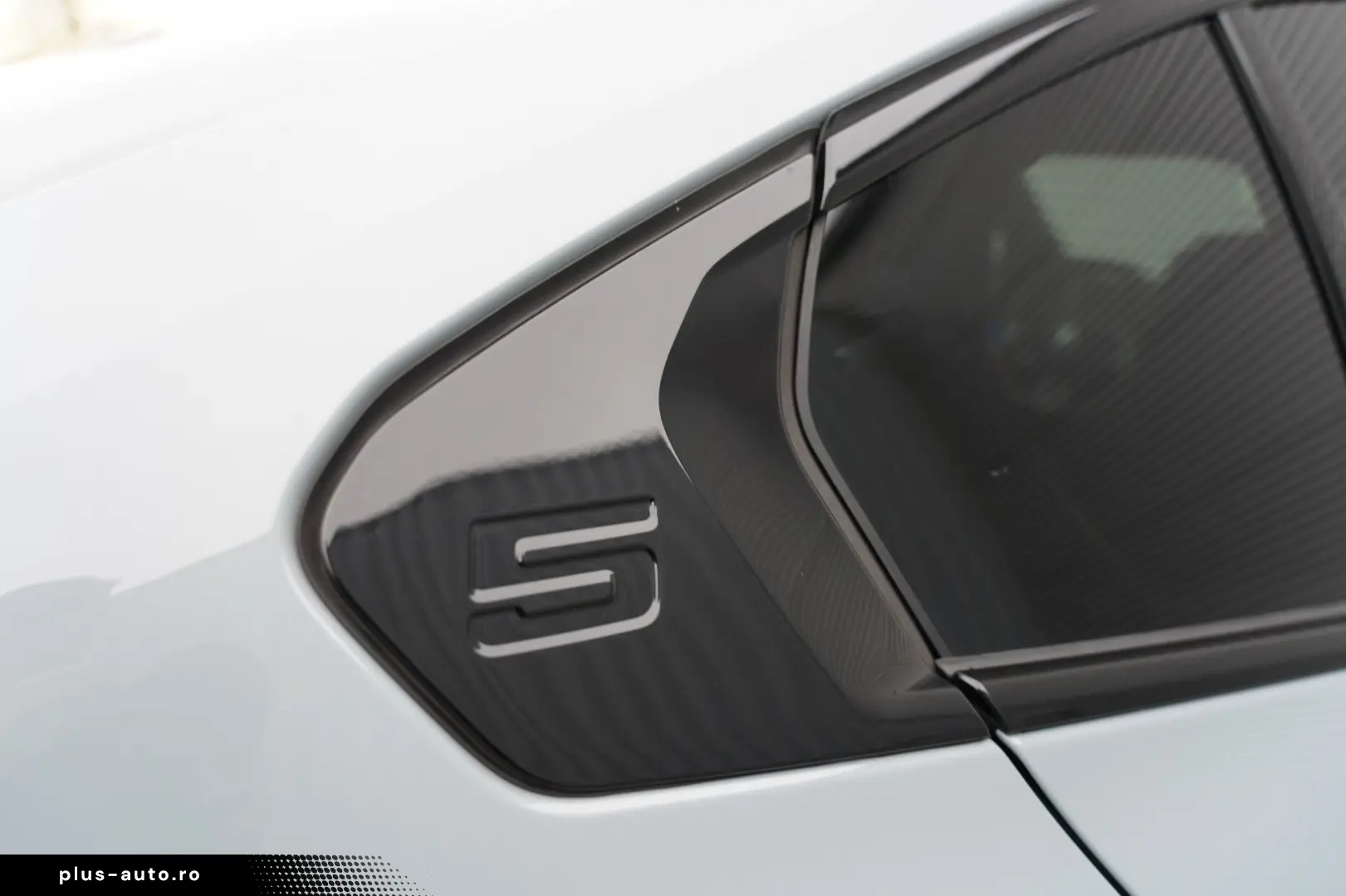 BMW 520d xDrive M Sport ICONIC 360 HUD MEMO H&K KEY