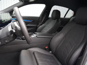 BMW 520d xDrive M Sport ICONIC 360 HUD MEMO H&K KEY