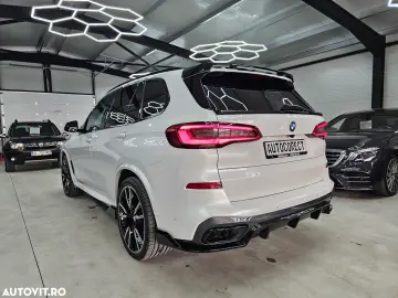 BMW X5 M M50i