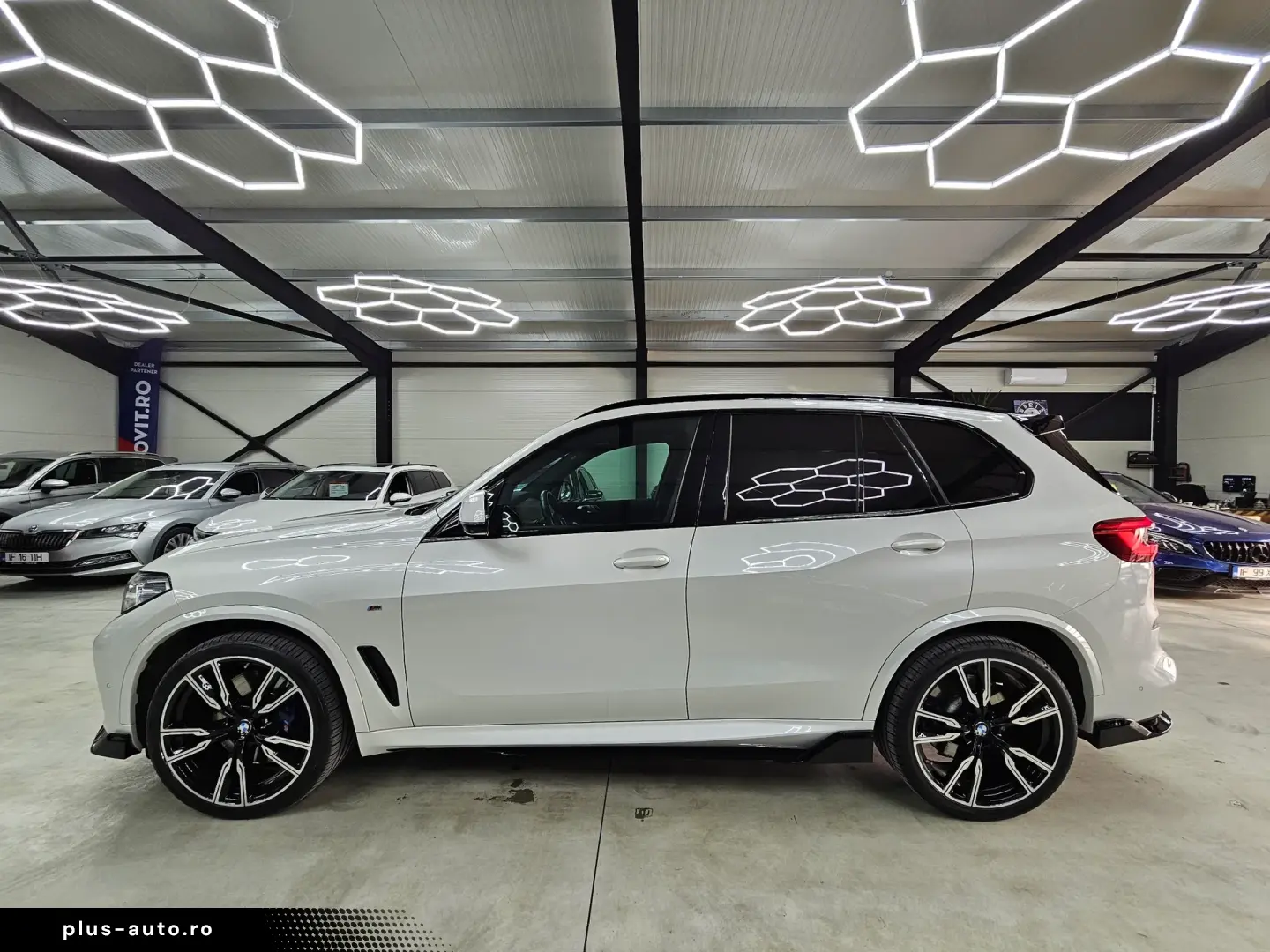 BMW X5 M M50i