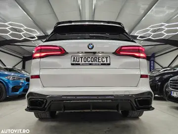 BMW X5 M M50i