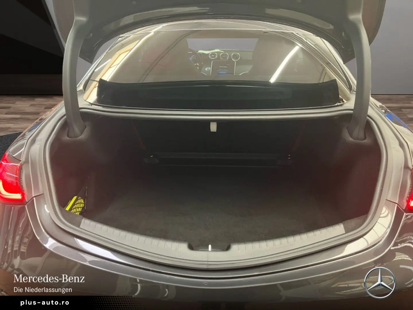 MERCEDES-BENZ CLE 450 4M Cp. AMG Prem. PANO NIGHT 20  Bur3D