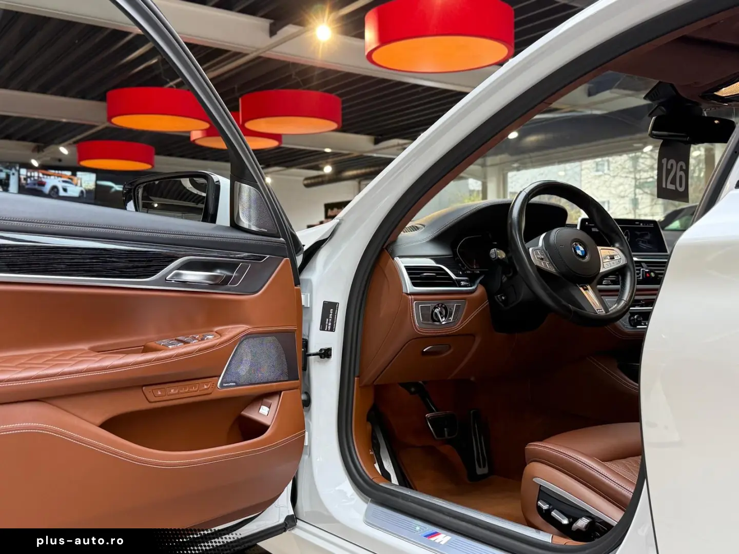 BMW 740dL Lang M Sport Lounge Tisch 3xTV B&W 100%Vol