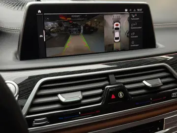 BMW 740dL Lang M Sport Lounge Tisch 3xTV B&W 100%Vol