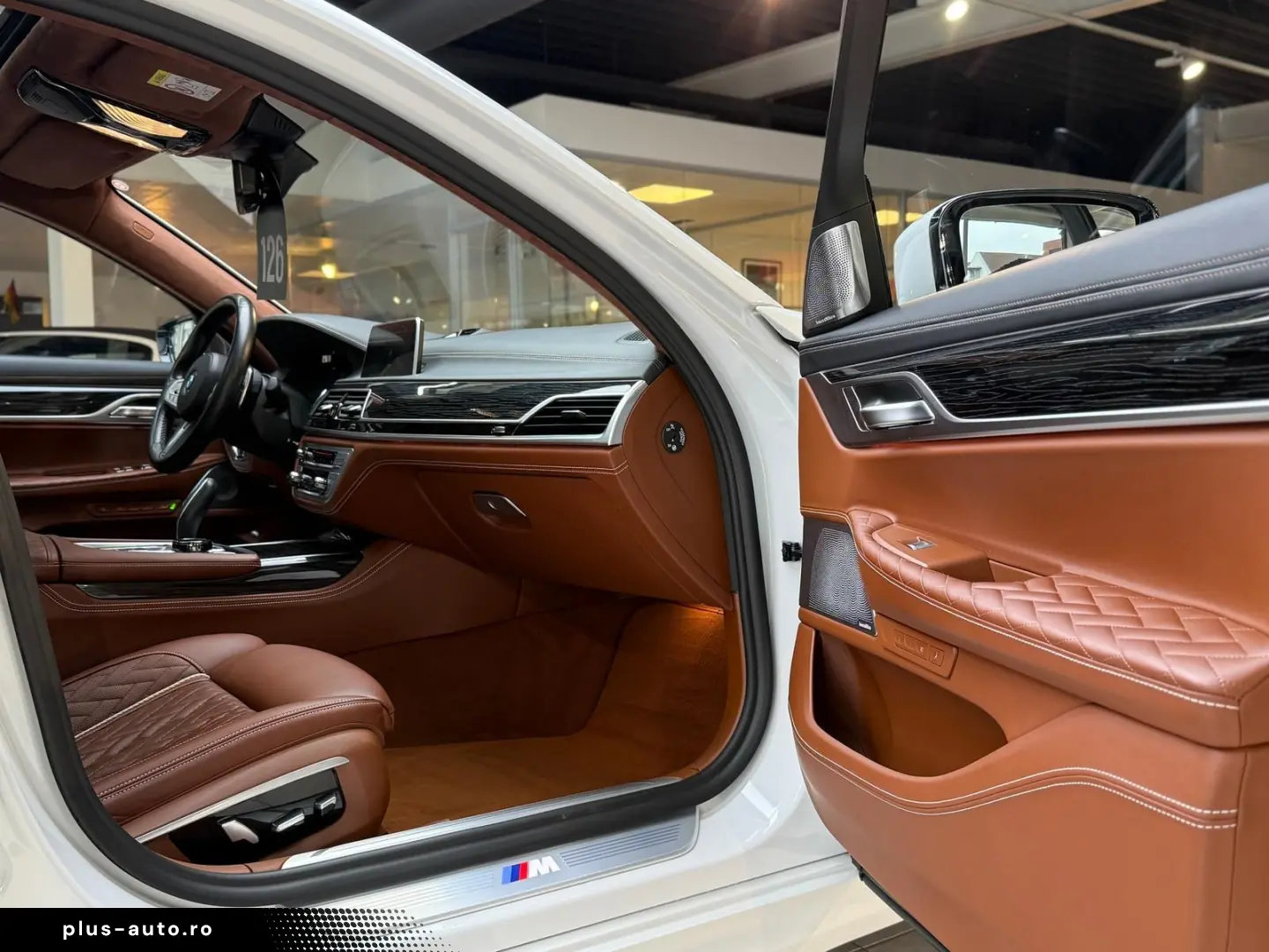 BMW 740dL Lang M Sport Lounge Tisch 3xTV B&W 100%Vol