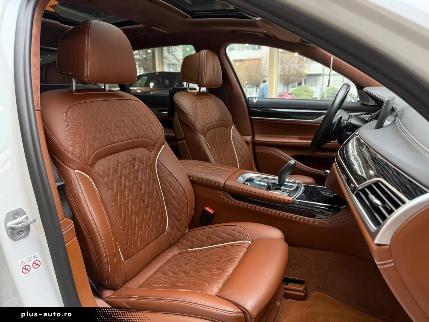 BMW 740dL Lang M Sport Lounge Tisch 3xTV B&W 100%Vol