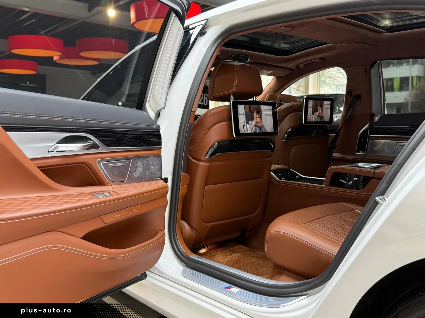 BMW 740dL Lang M Sport Lounge Tisch 3xTV B&W 100%Vol