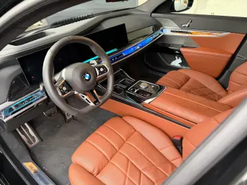 BMW 740d xDrive M Sportpaket Individual