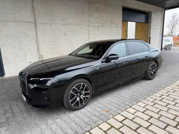 BMW 740d xDrive M Sportpaket Individual