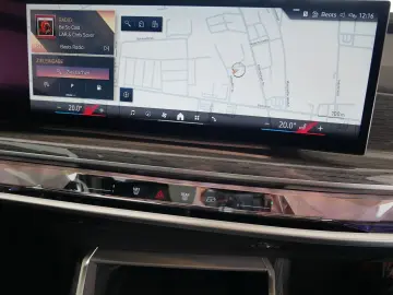 BMW 740d xDrive M SPORT B&W 360  STDHZG SKY  ICONICG