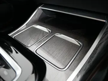 BMW 740d xDrive M SPORT B&W 360  STDHZG SKY  ICONICG