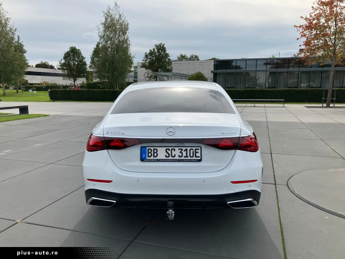 MERCEDES-BENZ E 400 e 4Matic AMG Line MBUX CAM LEDER BURM 4D