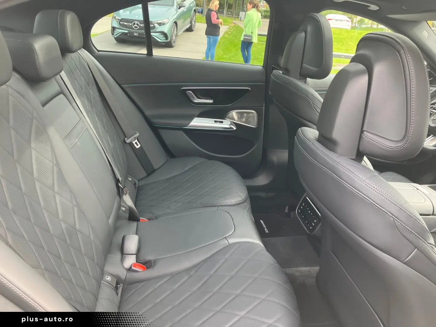 MERCEDES-BENZ E 400 e 4Matic AMG Line MBUX CAM LEDER BURM 4D