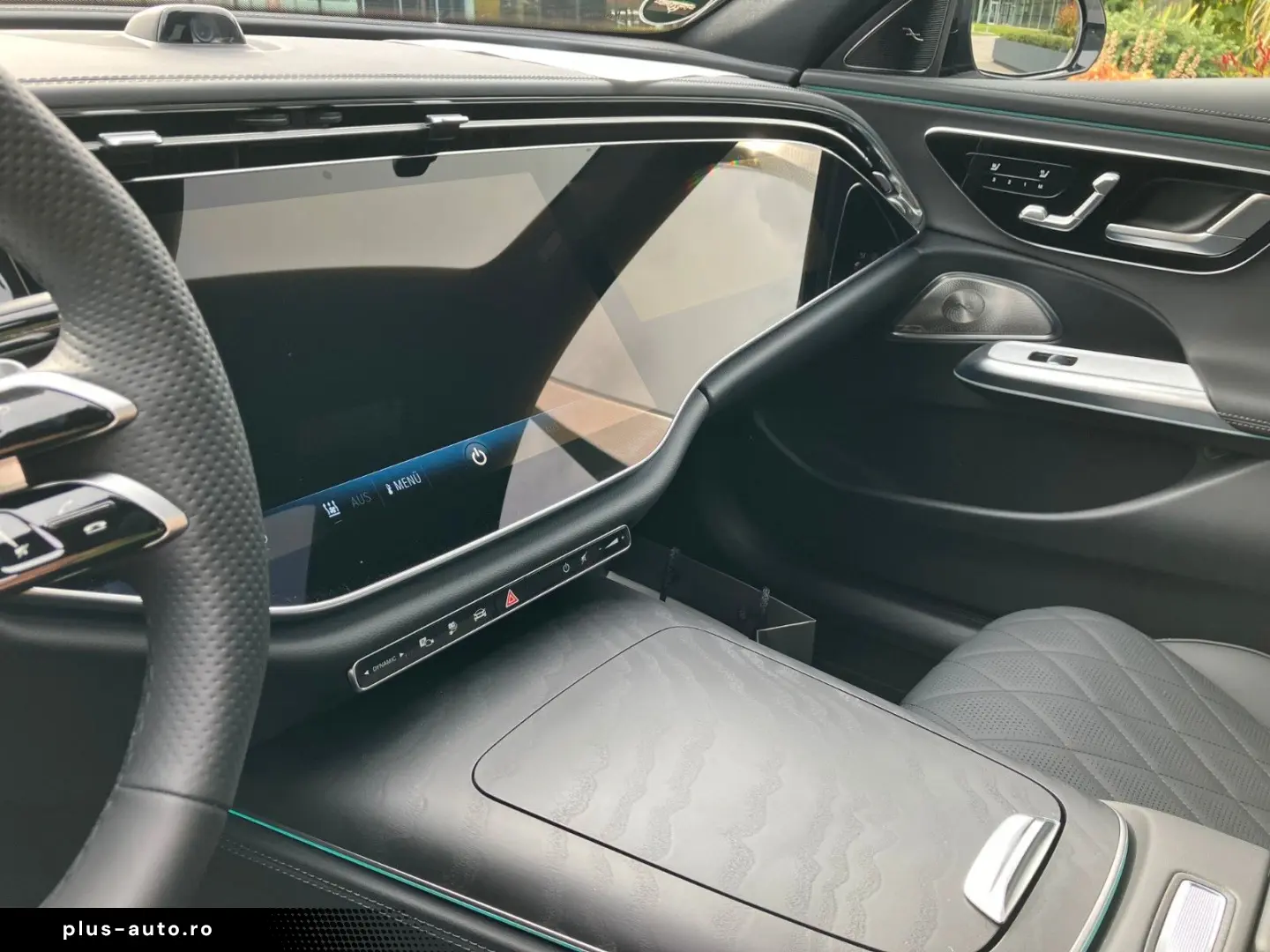 MERCEDES-BENZ E 400 e 4Matic AMG Line MBUX CAM LEDER BURM 4D