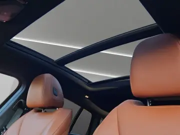 BMW X4 xDrive20i M-SPORT LASER NAVI PANO SHZ 19