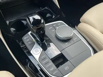 BMW X4 xDrive20i M Sport 19  HUD 360 Kam Standheizun