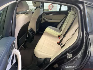 BMW X4 M40i M Paket Winterpaket Navi  AHK Panoramada