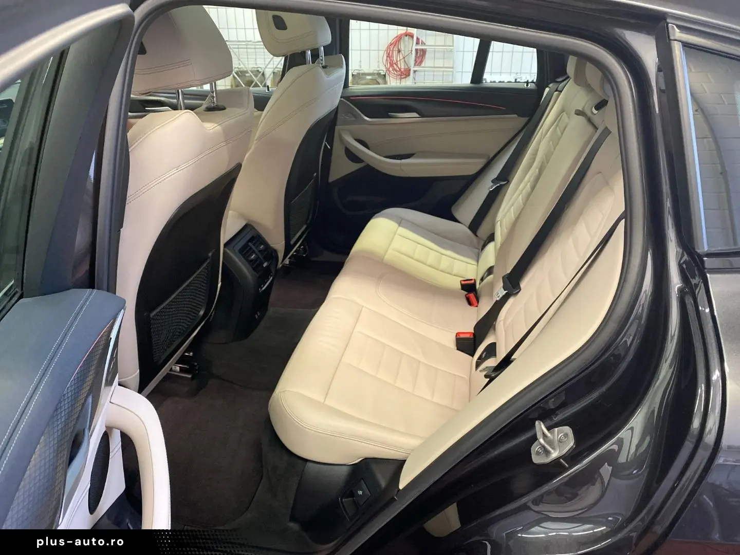 BMW X4 M40i M Paket Winterpaket Navi  AHK Panoramada