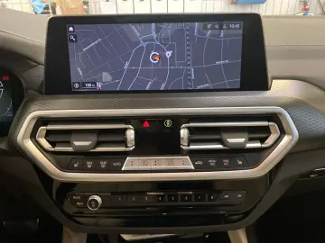 BMW X4 M40i M Paket Winterpaket Navi  AHK Panoramada
