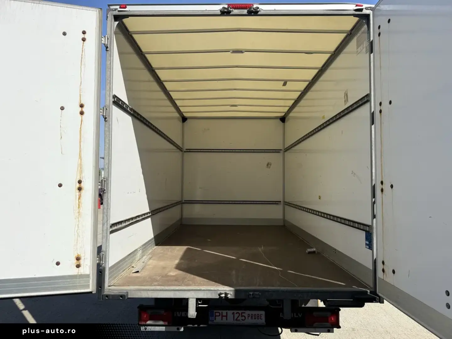 Iveco Daily Flexbox 35S14