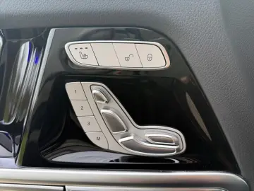 MERCEDES-BENZ G 450 d AMG Night StHzg AHK SHD MANUFA&hellip;