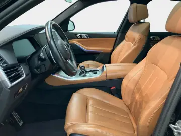 BMW X5 xDrive30d M Sport AHK Pano Driv.Ass. 360