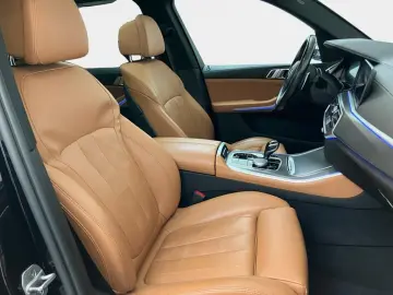 BMW X5 xDrive30d M Sport AHK Pano Driv.Ass. 360