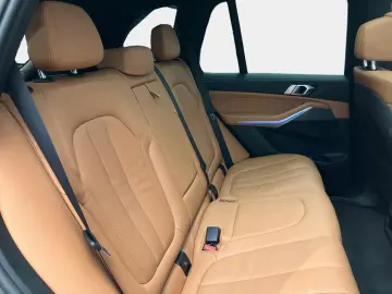 BMW X5 xDrive30d M Sport AHK Pano Driv.Ass. 360