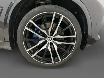 BMW X5 xDrive30d M Sport AHK Pano Driv.Ass. 360