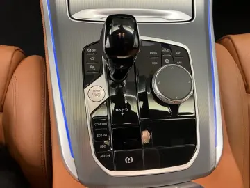 BMW X5 xDrive30d M Sport AHK Pano Driv.Ass. 360