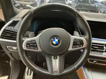 BMW X5 xDrive30d M Sport AHK Pano Driv.Ass. 360