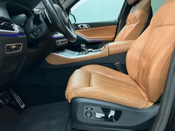 BMW X5 xDrive30d M Sport AHK Pano Driv.Ass. 360