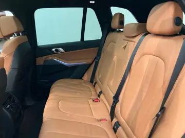 BMW X5 xDrive30d M Sport AHK Pano Driv.Ass. 360