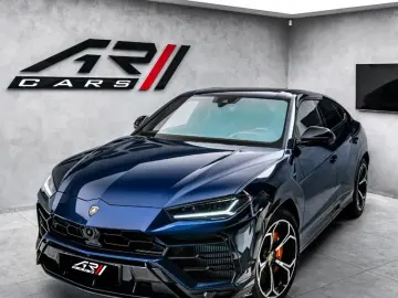 LAMBORGHINI Urus 4.0 V8
