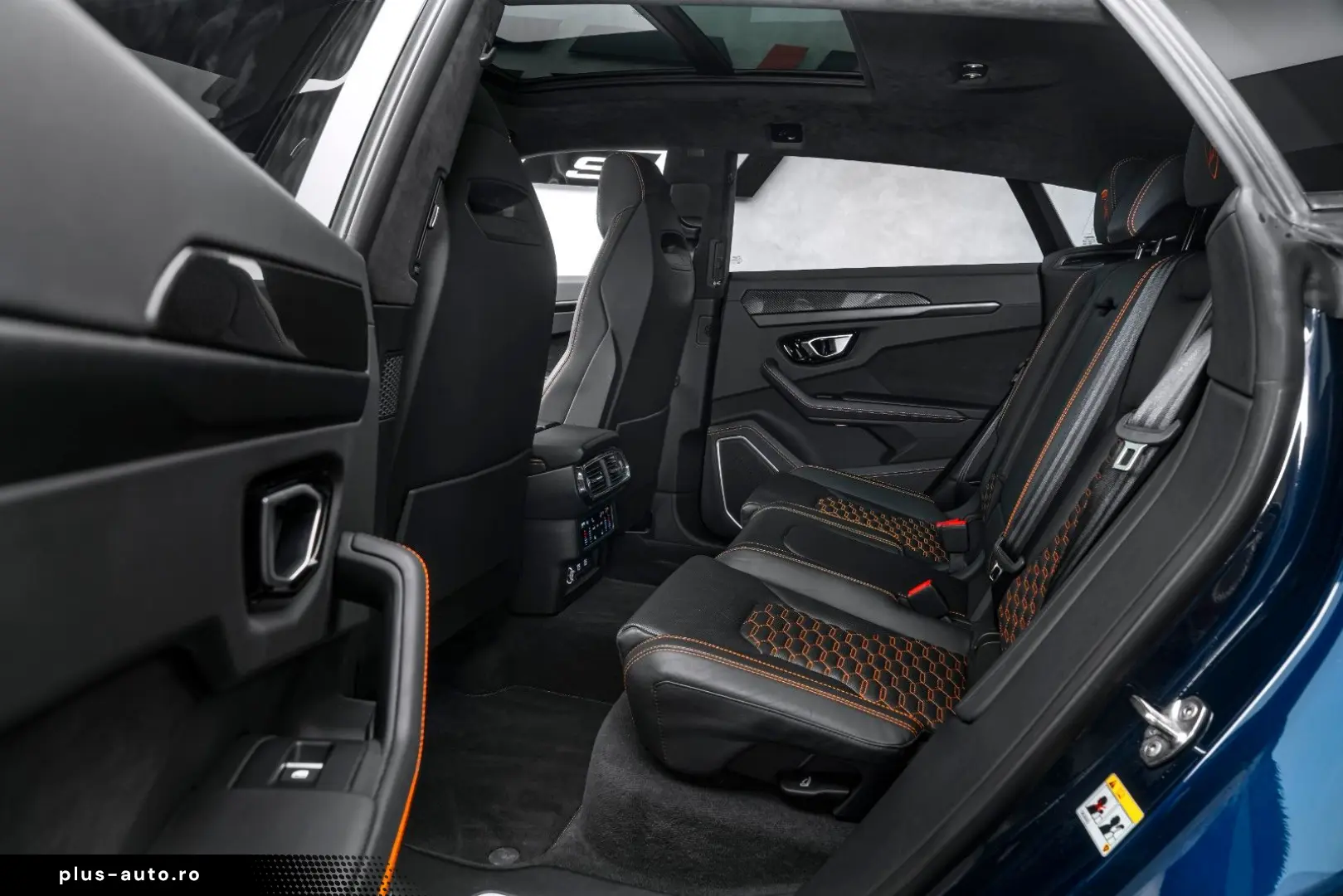 LAMBORGHINI Urus 4.0 V8