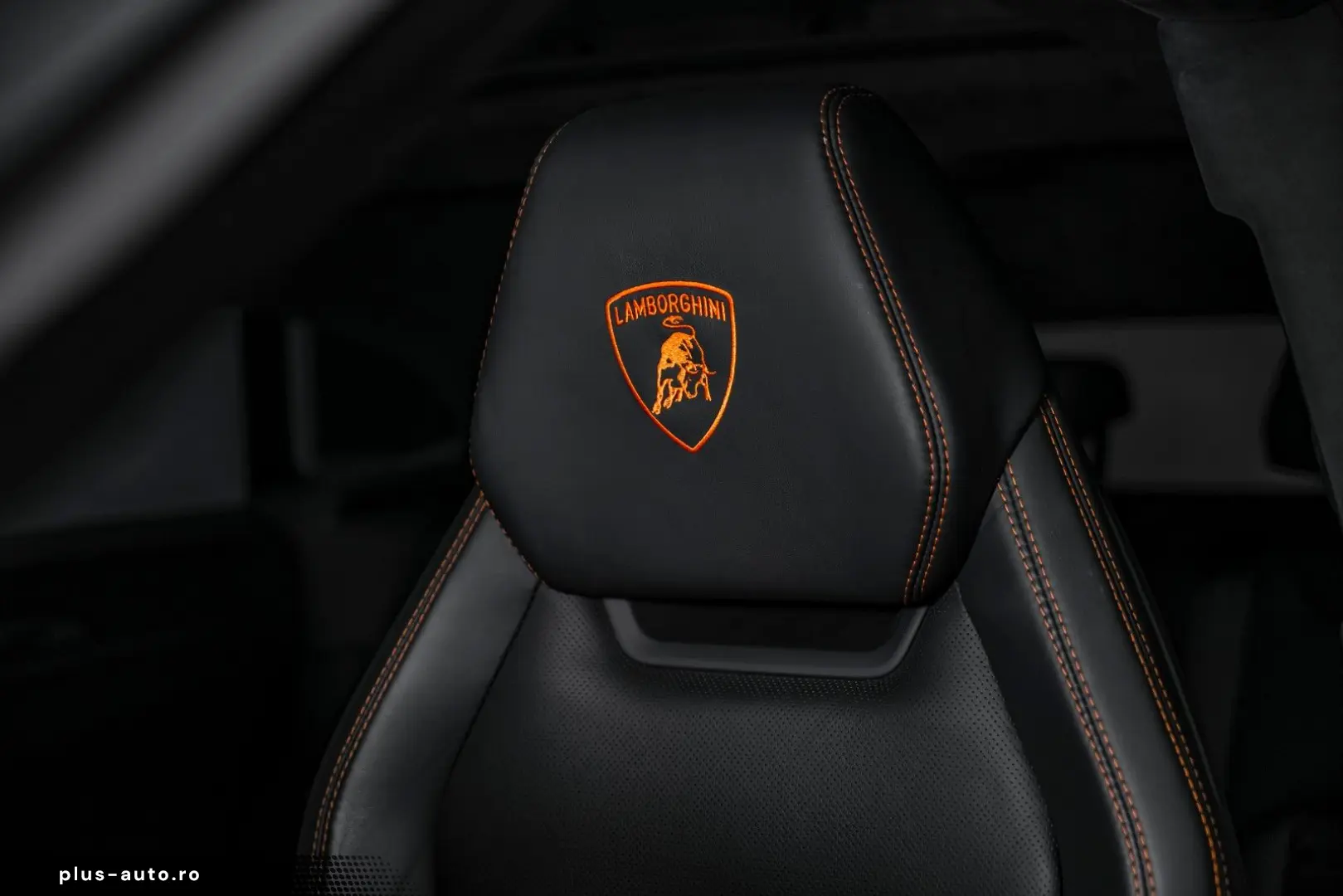 LAMBORGHINI Urus 4.0 V8