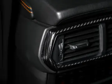 LAMBORGHINI Urus 4.0 V8