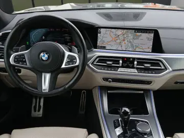 BMW X5 xDrive40d M-SPORT LED NAVI STANDH 360  20