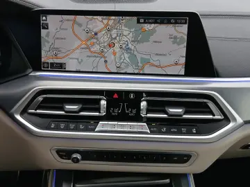 BMW X5 xDrive40d M-SPORT LED NAVI STANDH 360  20