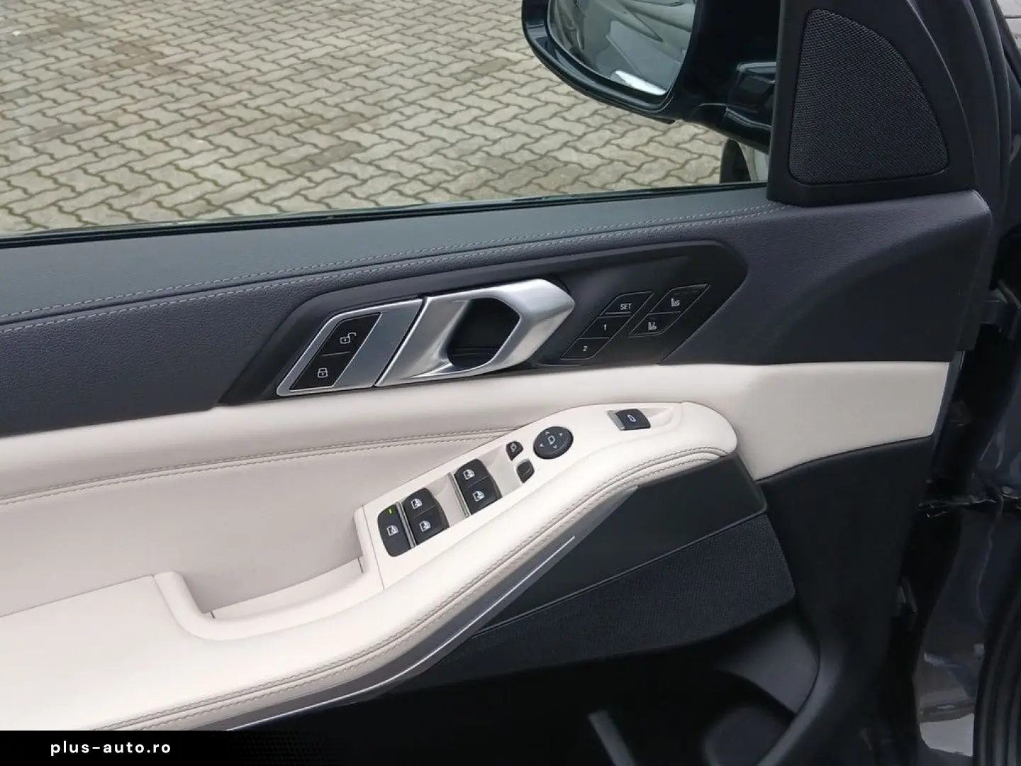 BMW X5 xDrive40d M-SPORT LED NAVI STANDH 360  20