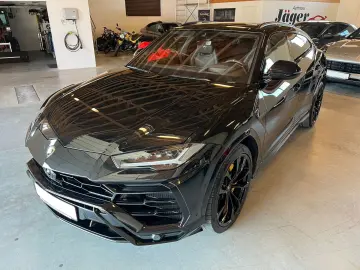 LAMBORGHINI Urus 4.0 V8