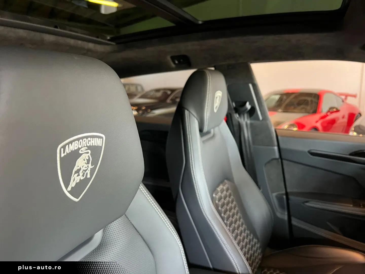 LAMBORGHINI Urus 4.0 V8